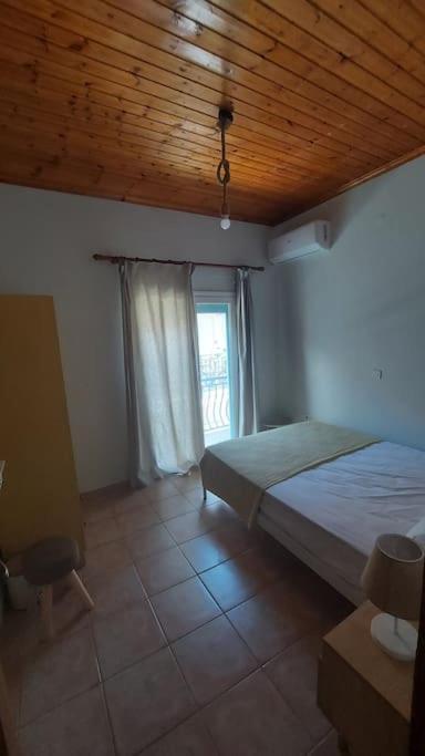 Colorful 2-Bedroom House In Гайос Екстериор снимка